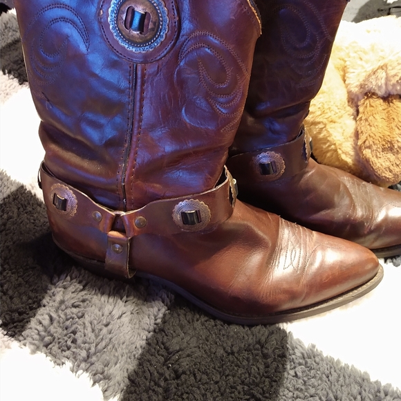 Brown western boot - Picture 2 of 10